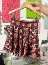 Load image into Gallery viewer, Skirted Bummies: Choose your print