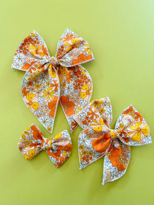 Bows: Retro Floral