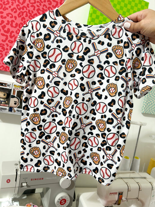Comfort Fit Tee: 2/3T